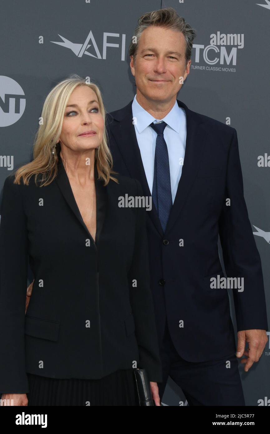 9 giugno 2022, Los Angeles, CA, Stati Uniti d'America: LOS ANGELES - 9 GIUGNO: Bo Derek, John Corbett al tributo di gala del premio AFI Life Achievement 48th che celebra Julie Andrews al Dolby Theatre il 9 giugno 2022 a Los Angeles, CA (Credit Image: © Kay Blake/ZUMA Press Wire) Foto Stock