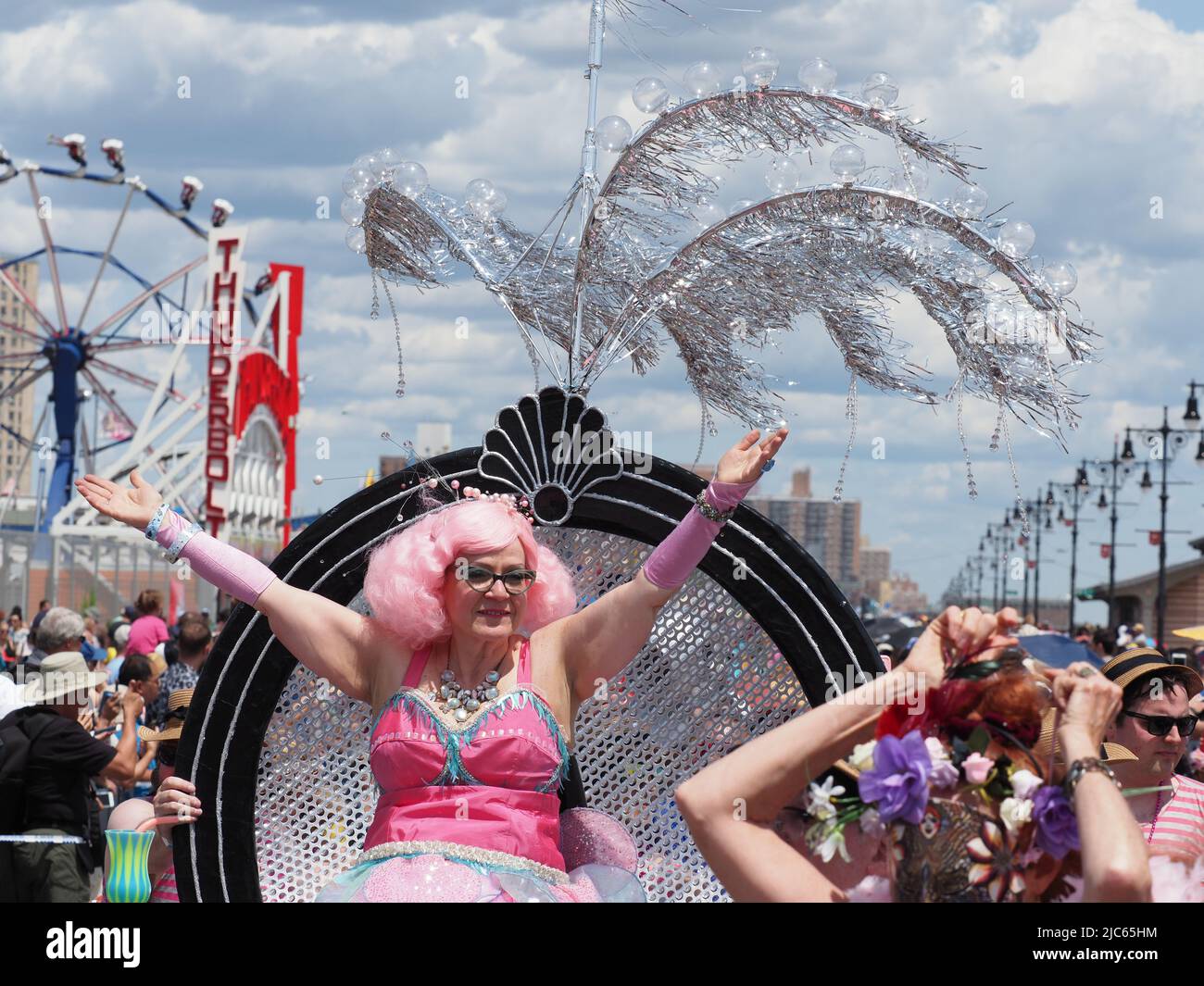 2019 edizione della Coney Island Mermaid Parade. Foto Stock