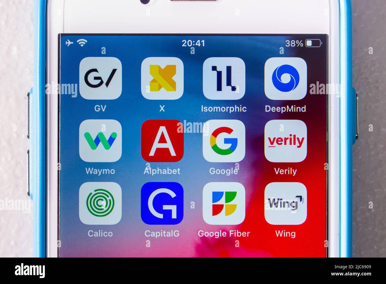 Società controllate da alfabet inc (GV, X Development LLC, isomorphic Labs, DeepMind, Waymo, Google, Verily, Calico, CapitalG, Google Fiber e Wing) su iPhone Foto Stock