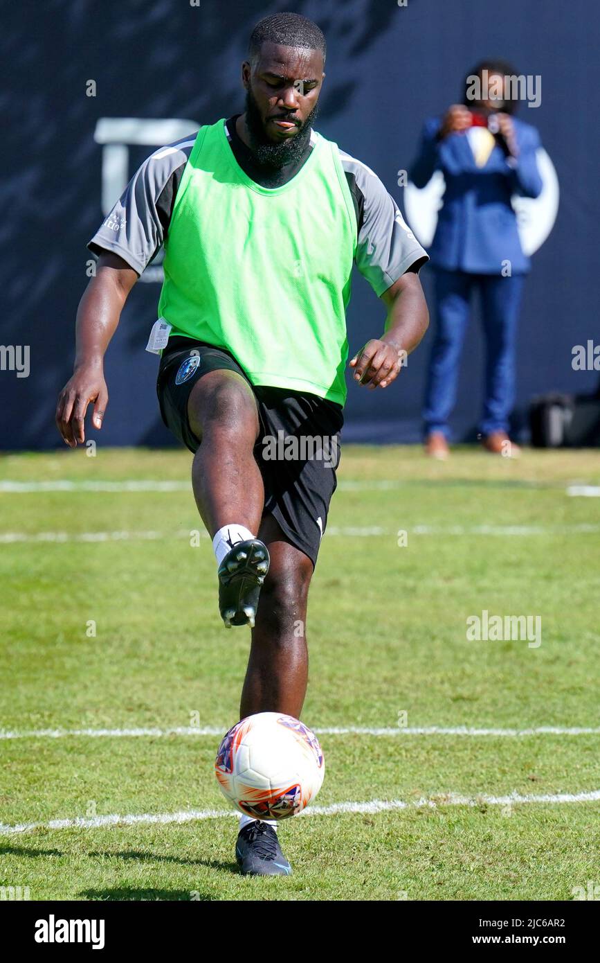 Il Mo Gilligan di World XI durante una sessione di addestramento davanti a SoccerAid a Champneys Tring, Wigginton. Data foto: Venerdì 10 giugno 2022. Foto Stock