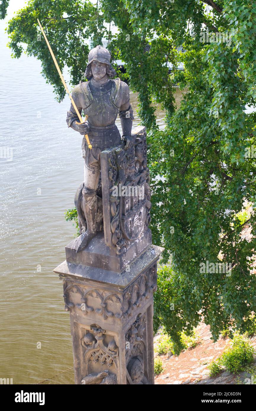 La Statua del cavaliere Broncvik, Ponte Carlo. Praga. Foto Stock