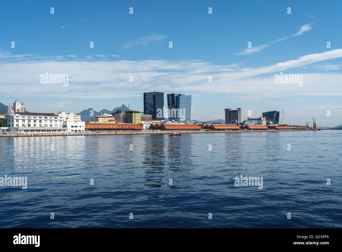 Rio Skyline e rinnovato Docks Area (zona Portuaria - Porto Maravilha) - Rio de Janeiro, Brasile Foto Stock