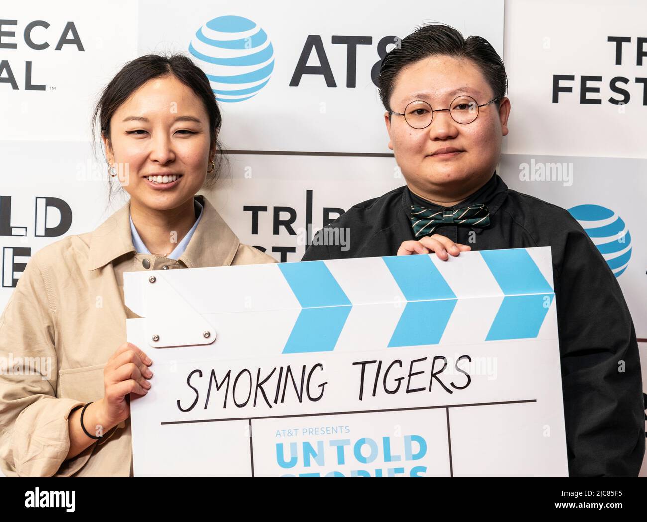 New York, Stati Uniti. 10th giugno 2022. Così i giovani Shelly Yo e Guo Guo partecipano ALLA AT&T Untold Stories durante il Tribeca Festival presso gli Spring Studios di New York il 10 giugno 2022. Così i giovani Shelly Yo e Guo Guo sono stati annunciati come vincitori. (Foto di Lev Radin/Sipa USA) Credit: Sipa USA/Alamy Live News Foto Stock
