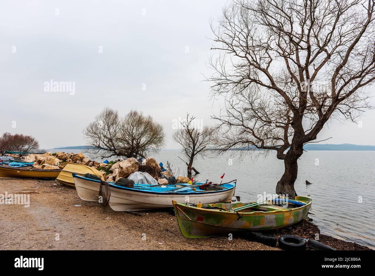 GOLYAZI, BURSA, TURCHIA. Golyazi è una città fondata su una penisola sul lago di Uluabat. Foto Stock