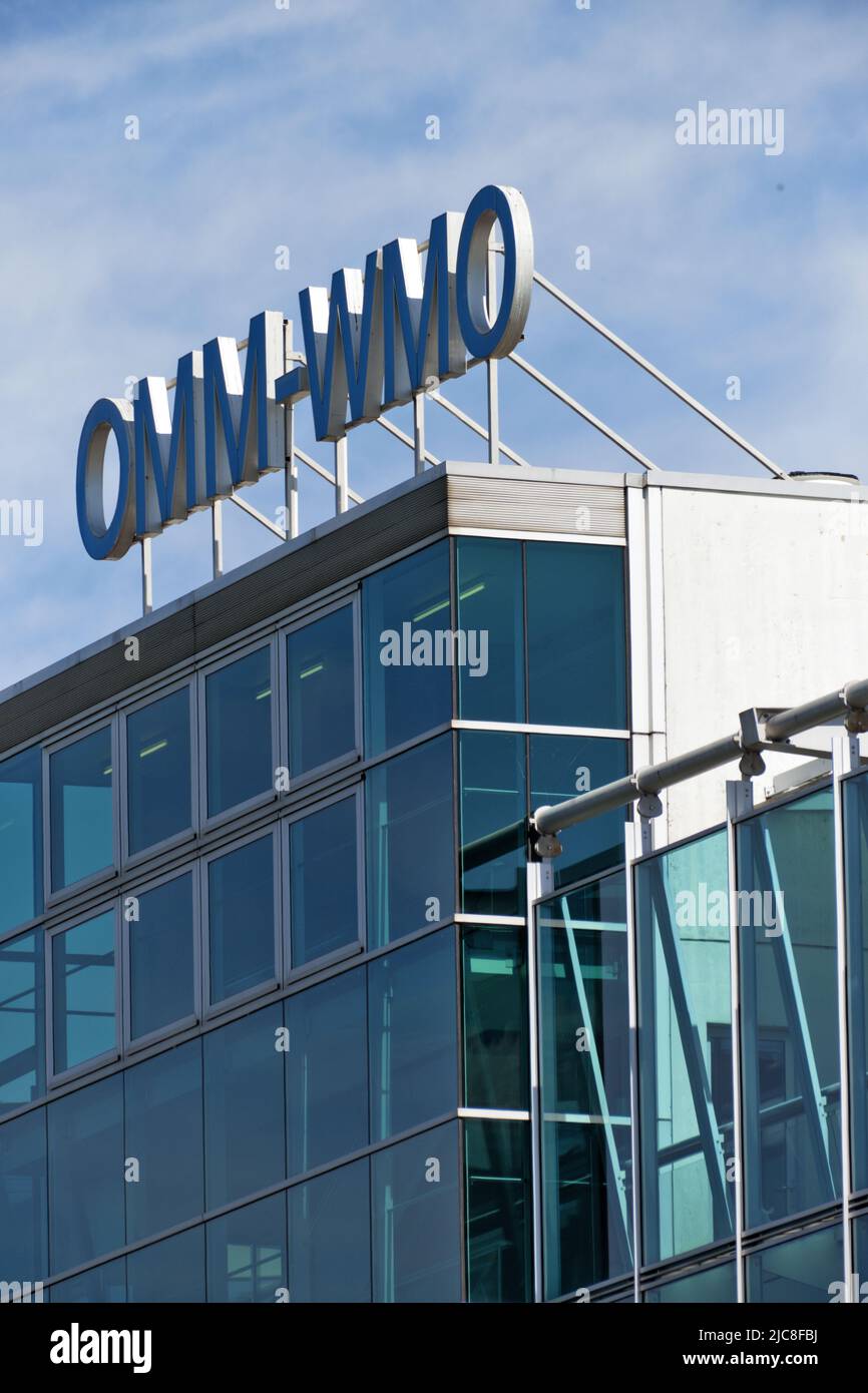 Ginevra Svizzera - 30 maggio 2022 : cartello e logo sull'edificio WMO. Il WMO è l'Organizzazione Meteorologica Mondiale Foto Stock
