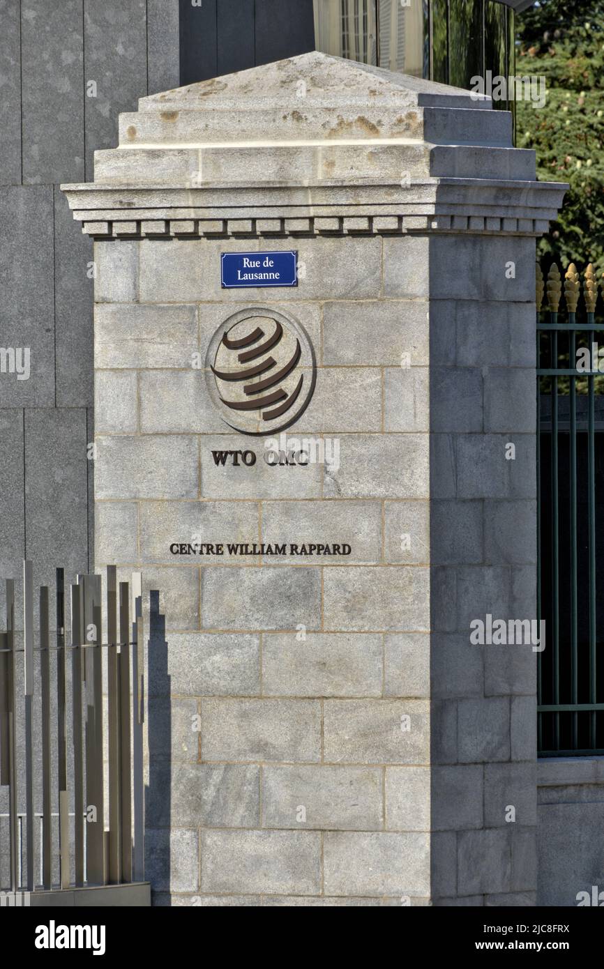 Ginevra, Svizzera - 30 maggio 2022: Firma e logo dell'Organizzazione mondiale del commercio (OMC) (OMC) Foto Stock