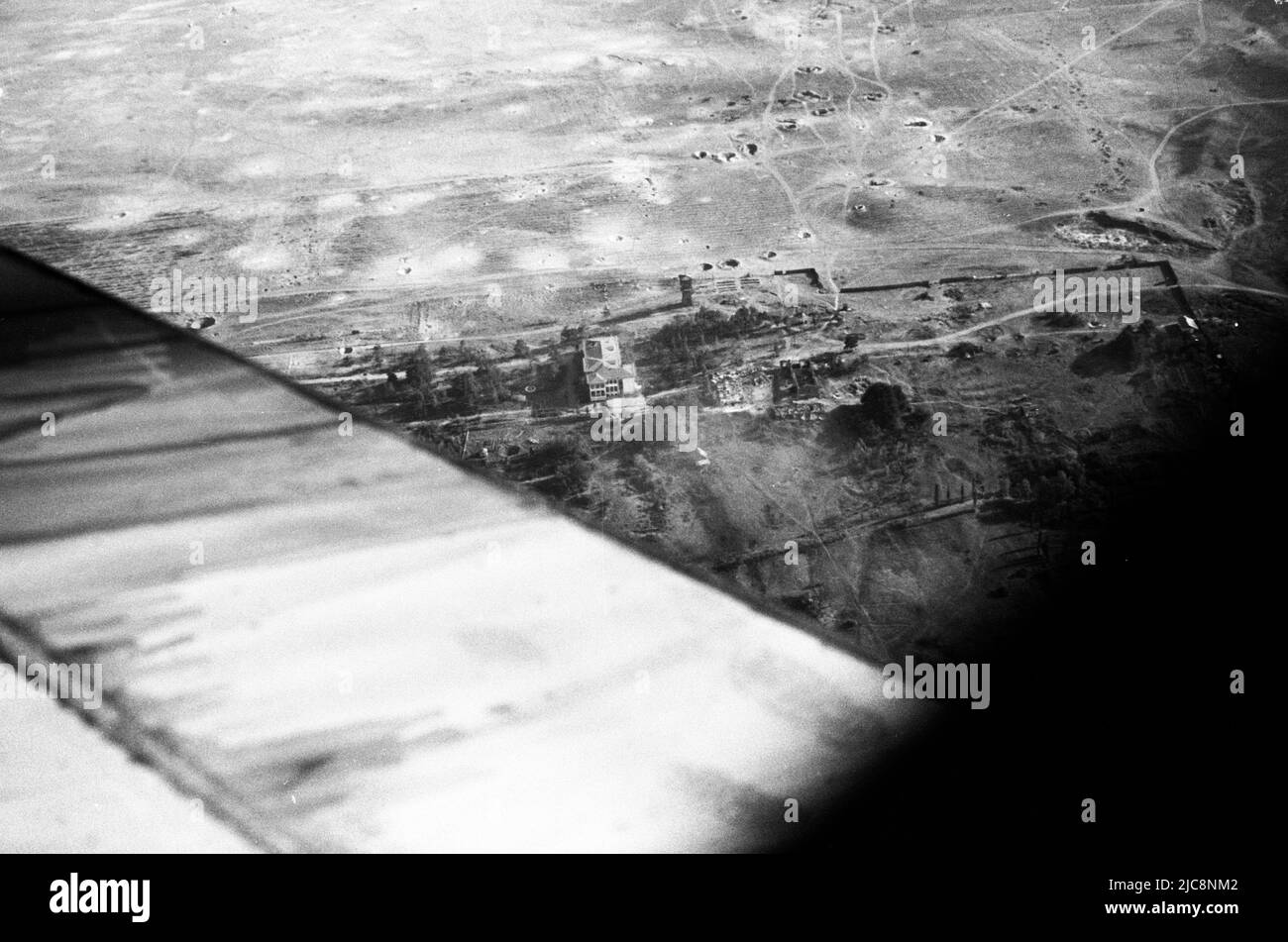 Bomba colpito documentazione dopo l'attacco aereo tedesco bomba durante la guerra mondiale 2 nel settembre 1942 nella zona di Donezk - Luhansk, Ucraina Foto Stock