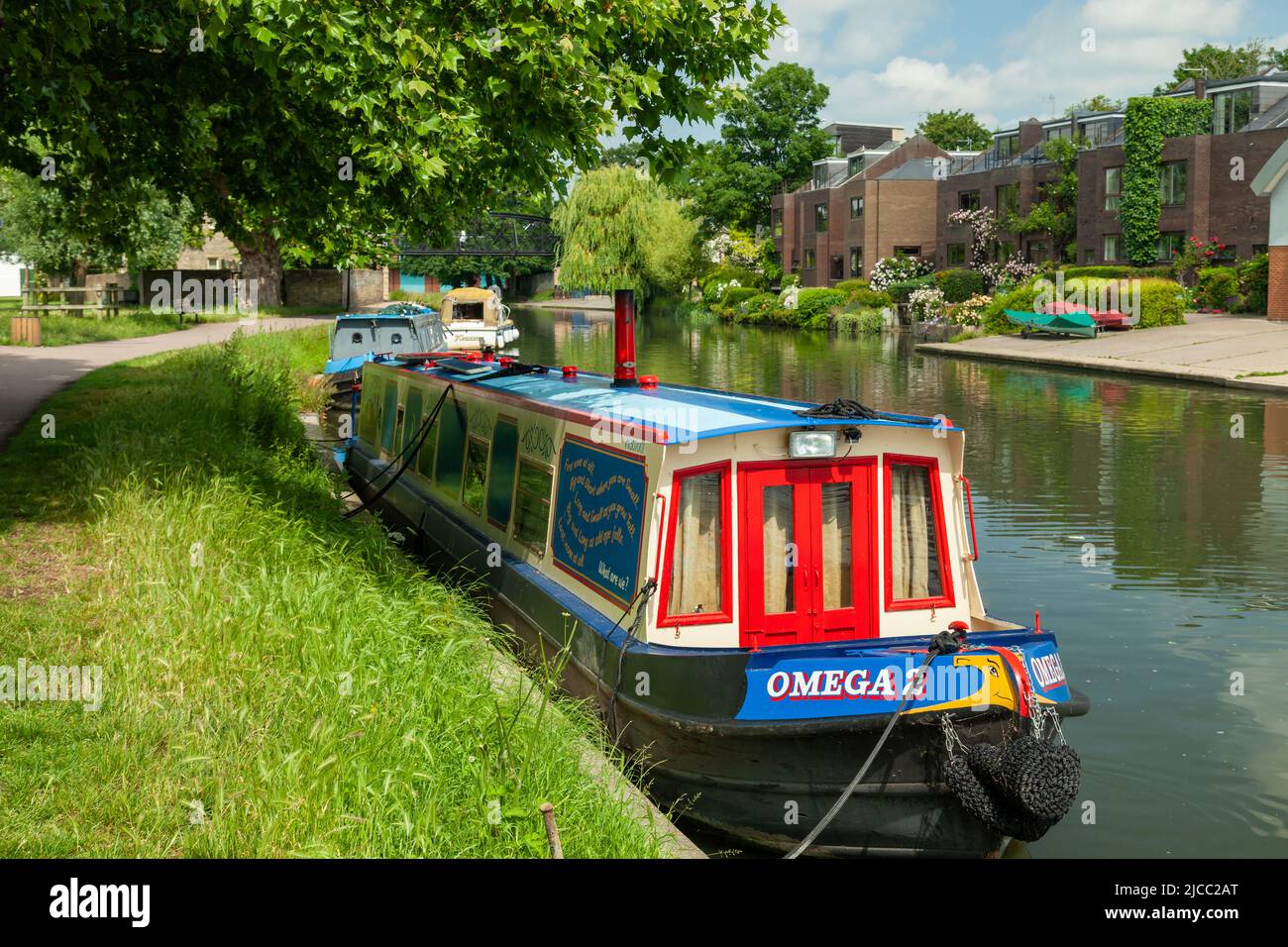 Houseboats ormeggiato sul fiume Cam a Cambridge, Inghilterra. Foto Stock