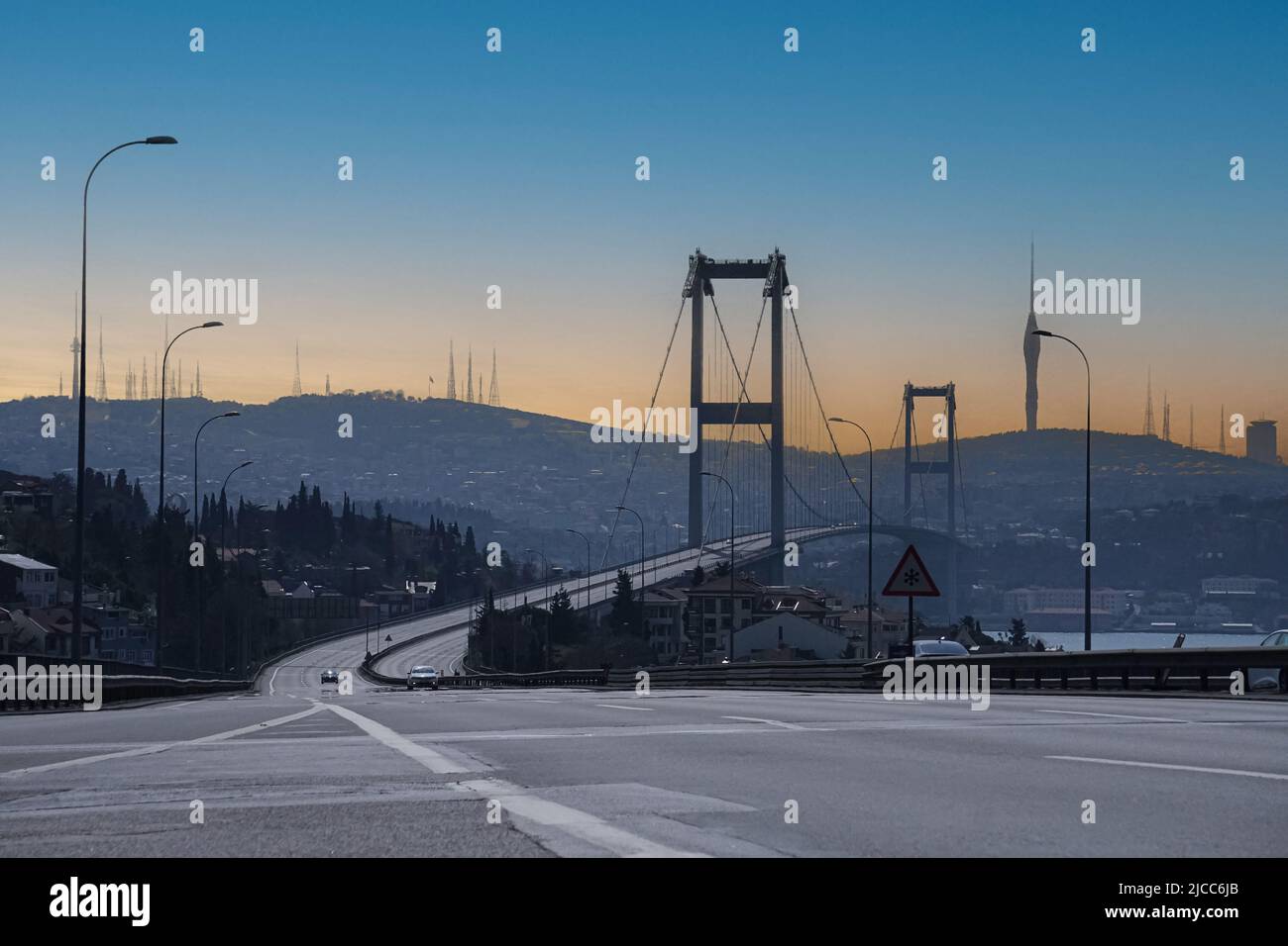 Ponte sul Bosforo Sunset Istanbul strait Foto Stock