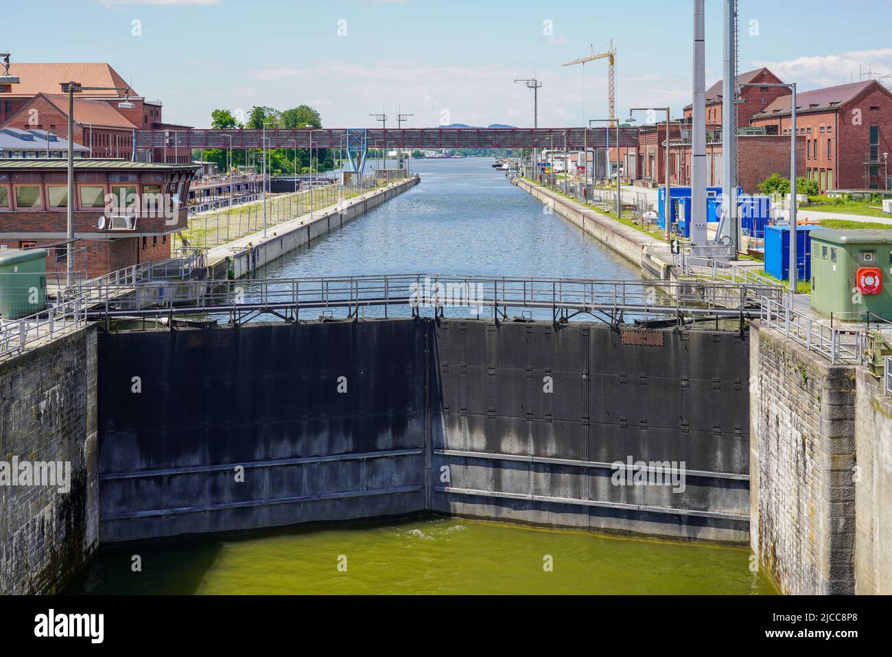 Cancello chiuso del blocco d'acqua Kachlet a Passau, Baviera, Germania, 11.6.22 Foto Stock