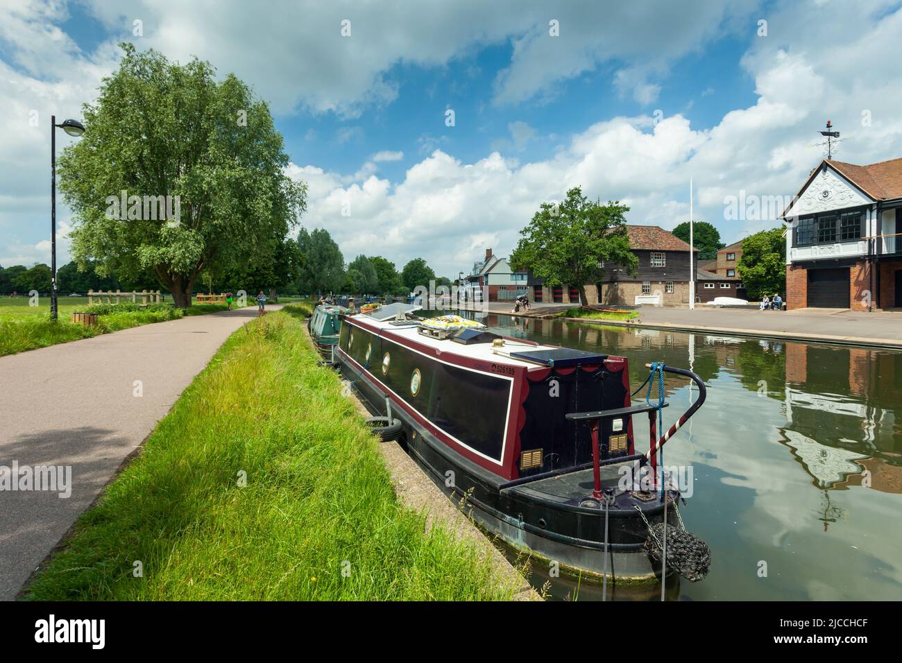 Case galleggianti sul fiume Cam a Cambridge, Inghilterra. Foto Stock