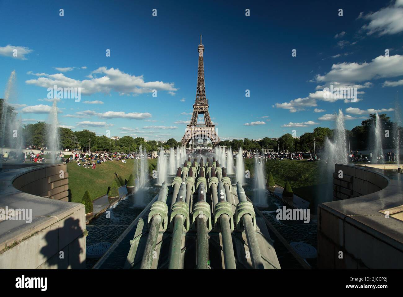 La Torre Eiffel vista dal Trocadero di Parigi Foto Stock