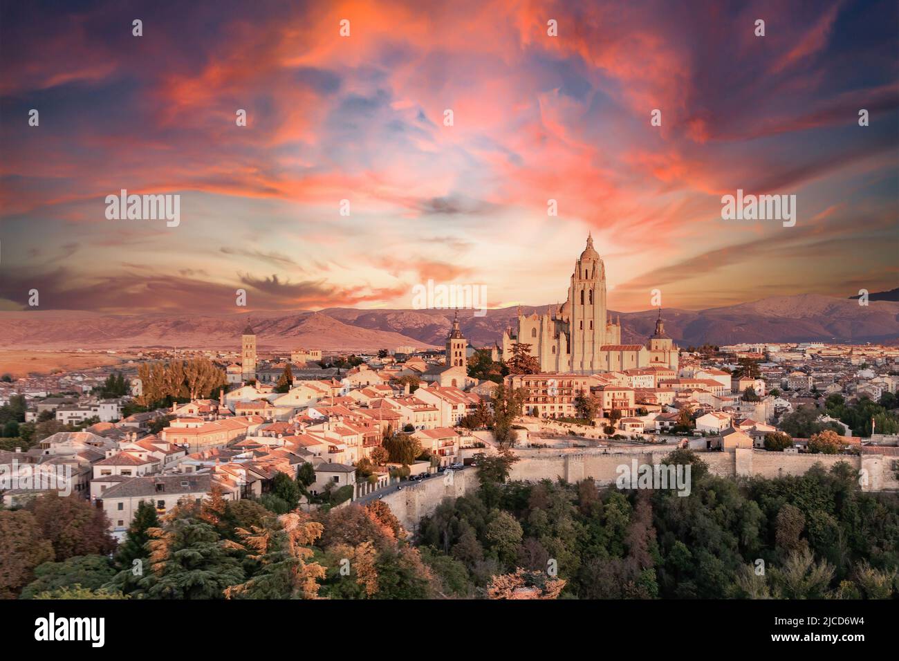 Cattedrale di Segovia al tramonto Foto Stock