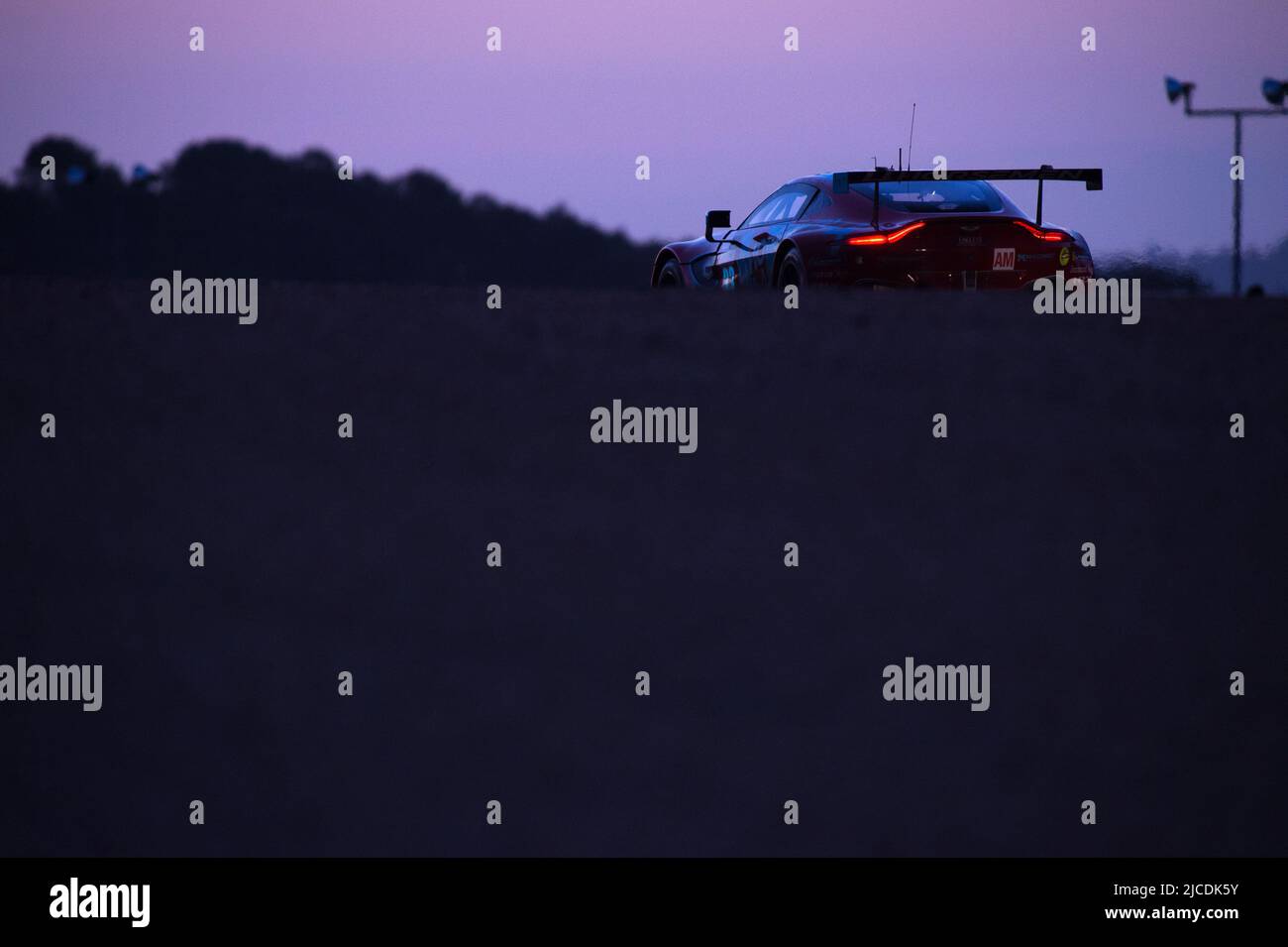 Le Mans, Francia. 12th giugno 2022. 33 KEATING ben (usa), CHAVES Henrique (prt), SORENSEN Marco (dnk), TF Sport, Aston Martin Vantage AMR, in azione, durante la 2022 24 ore di le Mans, 3rd round del Campionato Mondiale di Endurance FIA 2022, sul circuito della Sarthe, dal 11 al 12 giugno 2022 a le Mans, Francia - Foto Jan-Patrick Wagner / DPPI Foto Stock