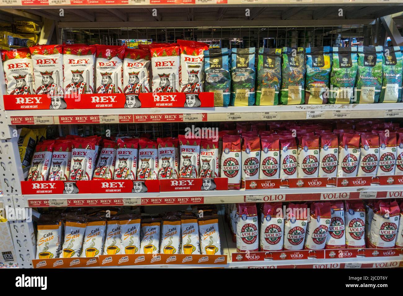 Esposizione del caffè del Costa Rica in un mercato a Tres Rios, Costa Rica Foto Stock