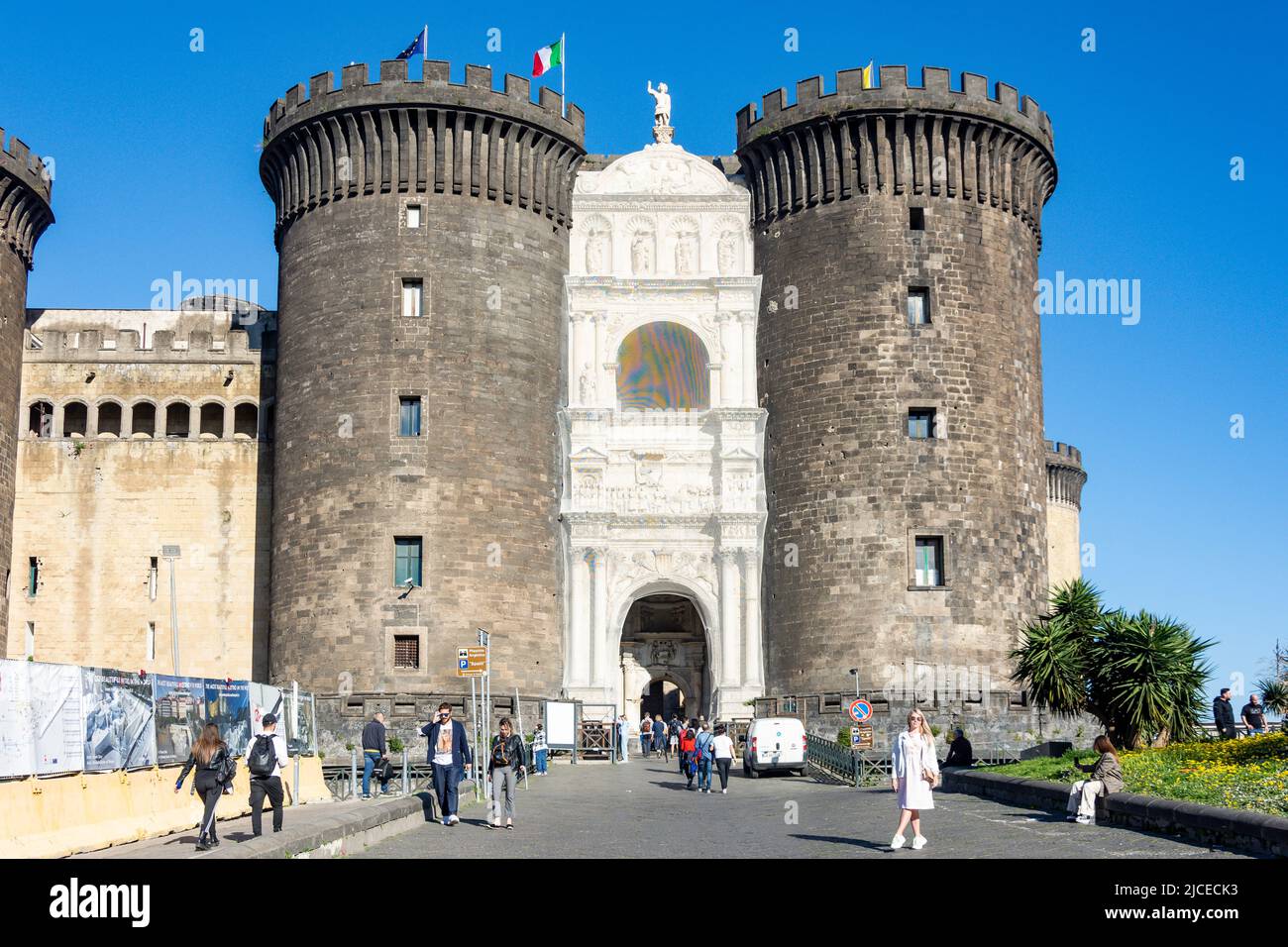 Castel nuovo, Piazza Municipio, Napoli, Regione Campania, Italia Foto Stock