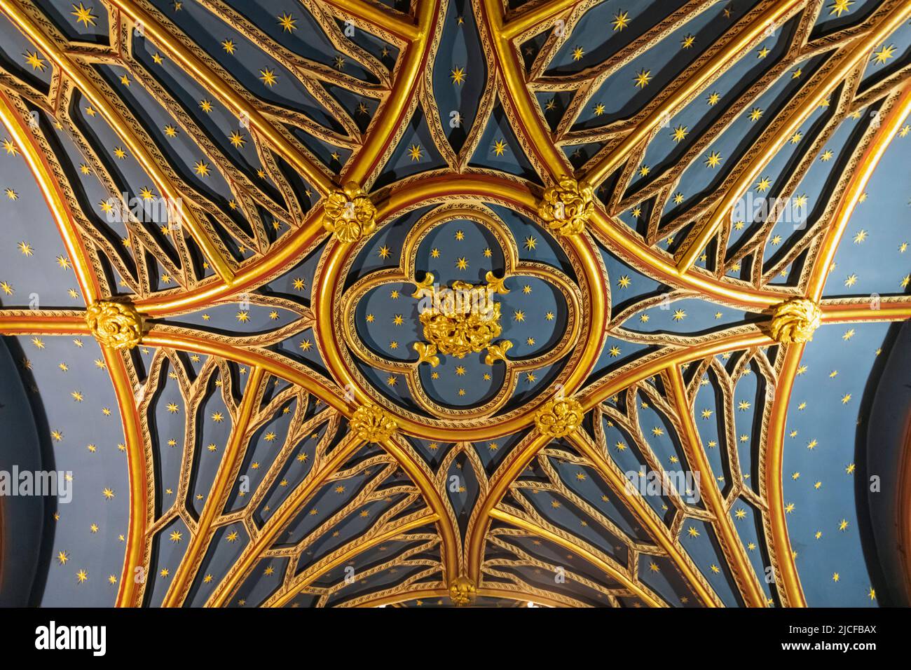 Inghilterra, Londra, Abbazia di Westminster, decorazione del soffitto della porta del coro Foto Stock