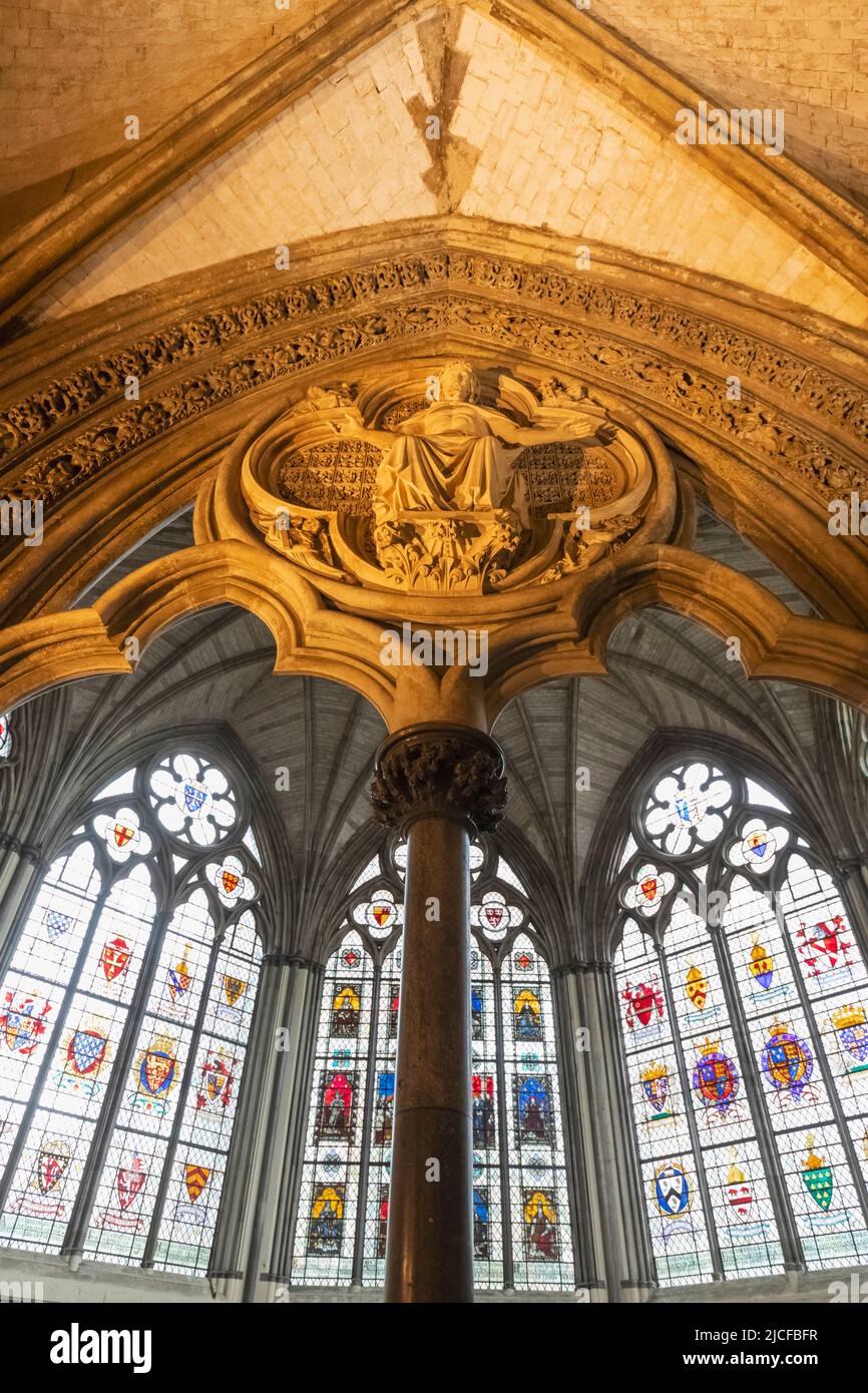 Inghilterra, Londra, Abbazia di Westminster, ingresso alla Chapter House, il dettaglio della porta interna del 13th secolo Foto Stock