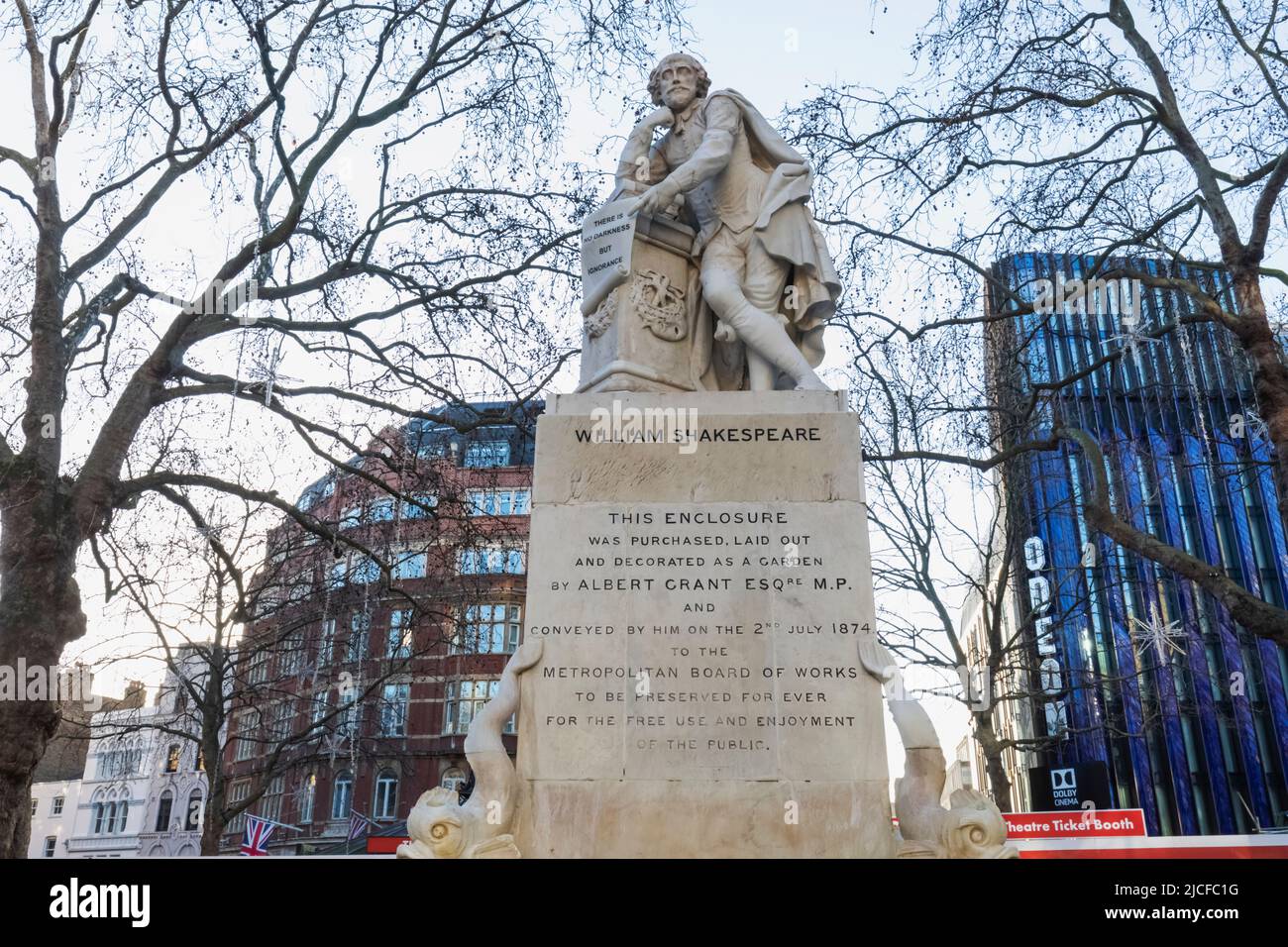 Inghilterra, Londra, Leicester Square, Statua di Shakespeare Foto Stock