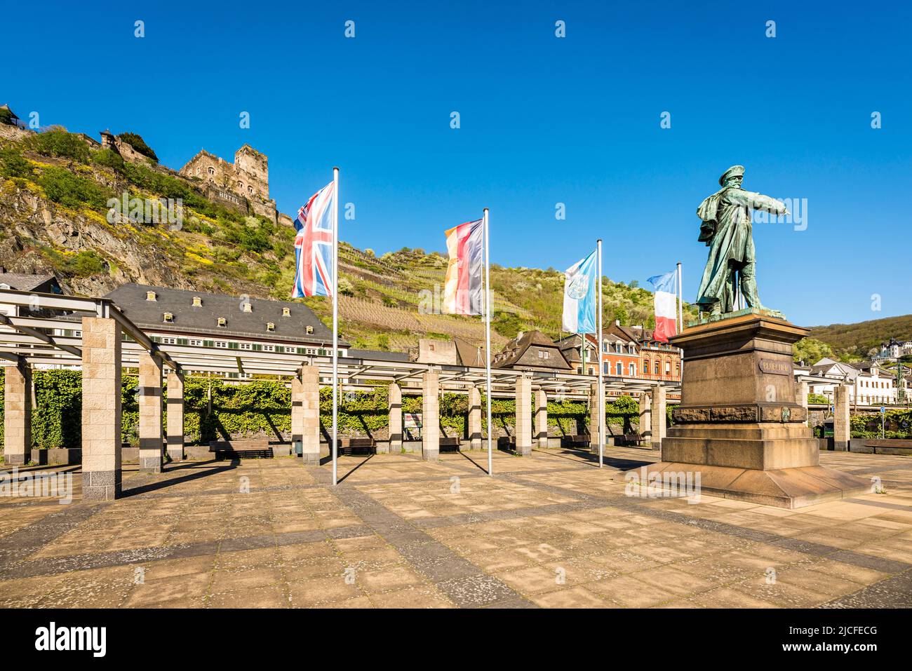Il monumento di Blücher a Kaub, commemora il maresciallo Blücher le cui truppe attraversavano il Reno della vigna la vigilia di Capodanno 1813/1814 al Castello di Pfalzgrafenstein con l'aiuto di un ponte di pontoni eretto Foto Stock