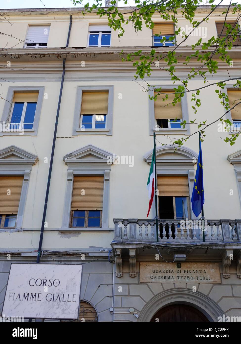 Ufficio della Guardia di Finanza, forze di polizia militarizzate, con il Ministro dell'Economia e delle Finanze. Portoferraio, Elba, IT Foto Stock