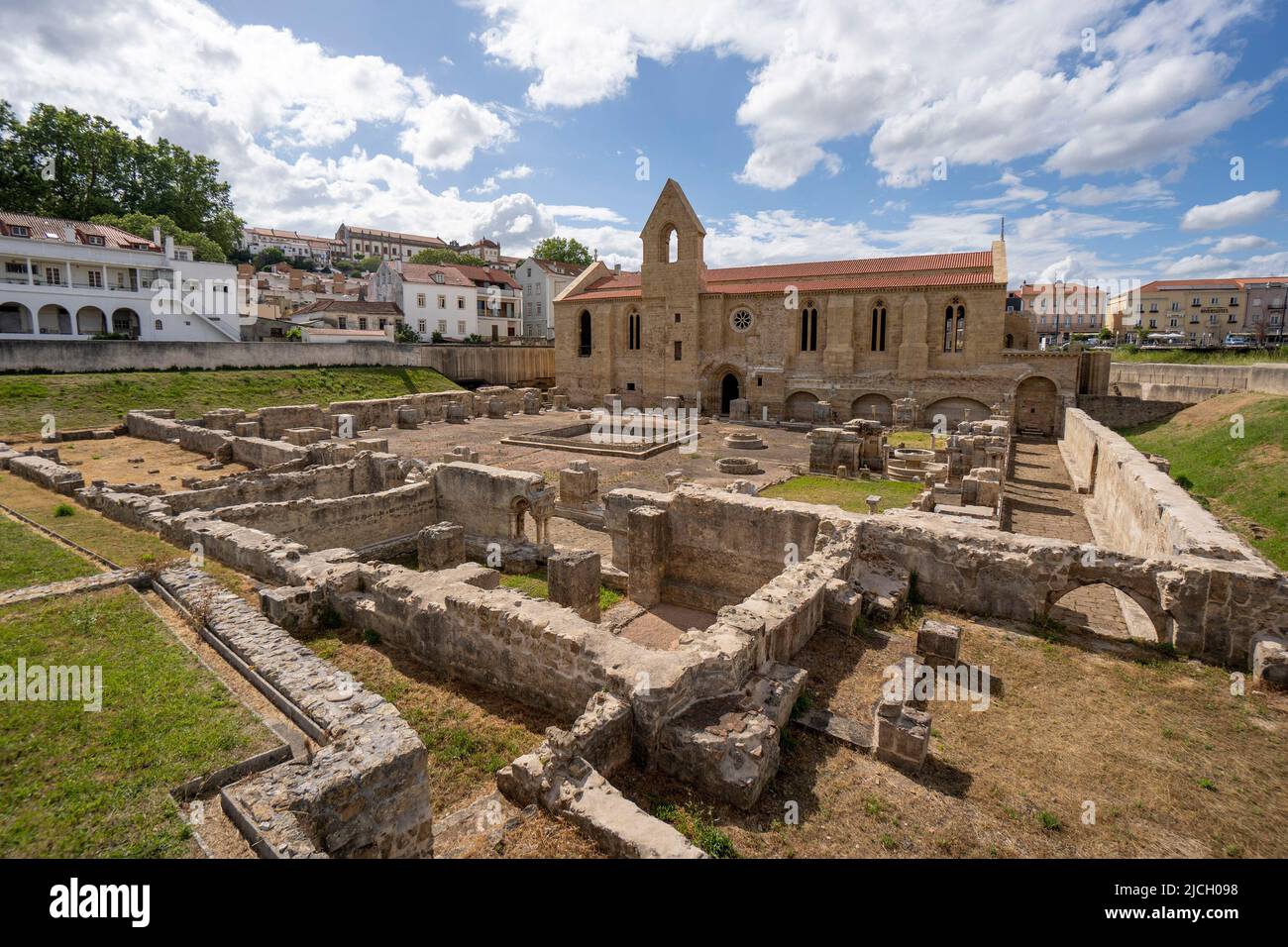 Santa Clara-a-Velha convento di Coimbra, in Portogallo, Europa Foto Stock