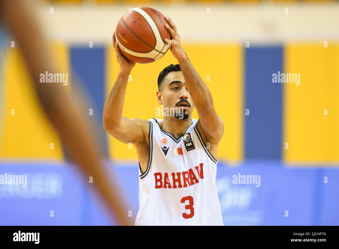 Doha, Qatar. 13th giugno 2022. Ali Farddan della squadra di basket del Bahrain in azione durante la partita del Campionato Asiatico 2022 FIBA U16 tra India e Bahrain presso la al-Gharafa Sports Multi-Purpose Hall. Punteggio finale; India 80:41 Bahrain. (Foto di Luis Veniegra/SOPA Images/Sipa USA) Credit: Sipa USA/Alamy Live News Foto Stock