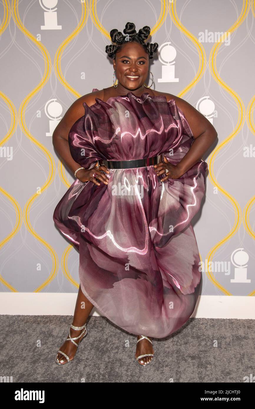 New York, Stati Uniti. 12th giugno 2022. Danielle Brooks partecipa ai Tony Awards annuali 75th alla radio City Music Hall di New York City. Credit: SOPA Images Limited/Alamy Live News Foto Stock