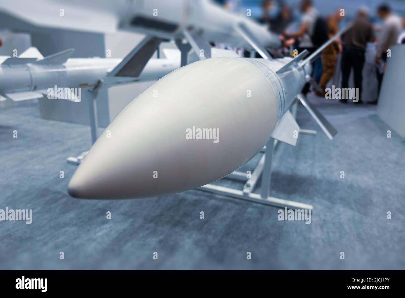 Aviazione guidata Air-to-Air massiccio. Missile a medio raggio per intercettare gli obiettivi aerei. Foto Stock