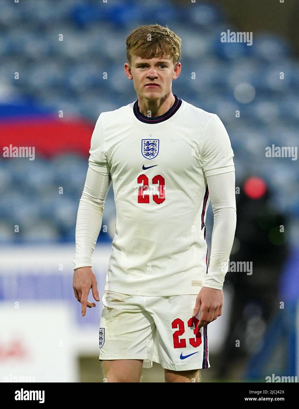Keane Lewis-Potter in Inghilterra durante la partita di qualificazione del Campionato europeo UEFA U21 al John Smith's Stadium, Huddersfield. Data foto: Lunedì 13 giugno 2022. Foto Stock