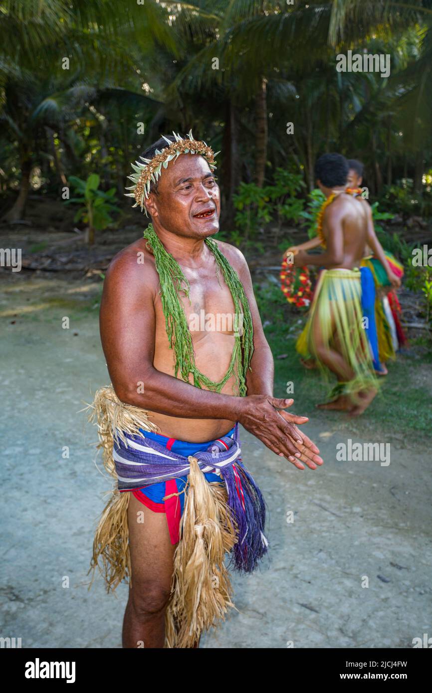 Nativi sull'isola di Yap, Micronesia, vestito di abbigliamento cerimoniale. L'immagine non viene rilasciata come modello. Foto Stock