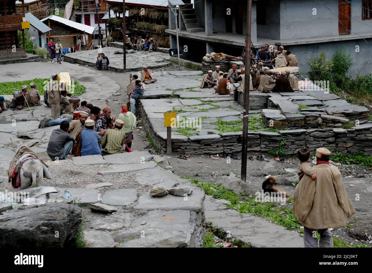 Vilalge Malana, Himachal Pradesh, la sessione del più antico parlamento del mondo Foto Stock
