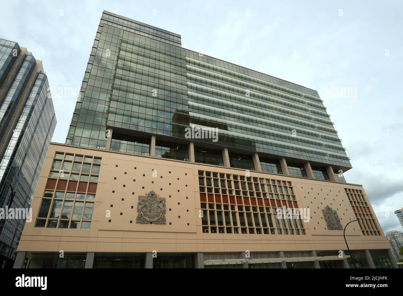L’edificio Post, l’ufficio postale storico del Canada rinnovato nel centro di Vancouver, BC, Canada, sede degli uffici di Amazon Foto Stock