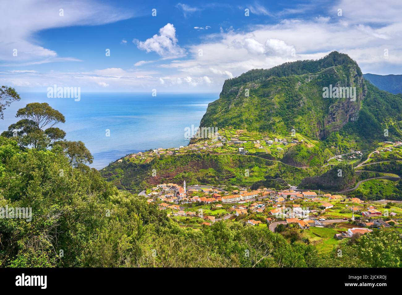 Faial Village sulla costa settentrionale, isola di Madeira, Portogallo Foto Stock
