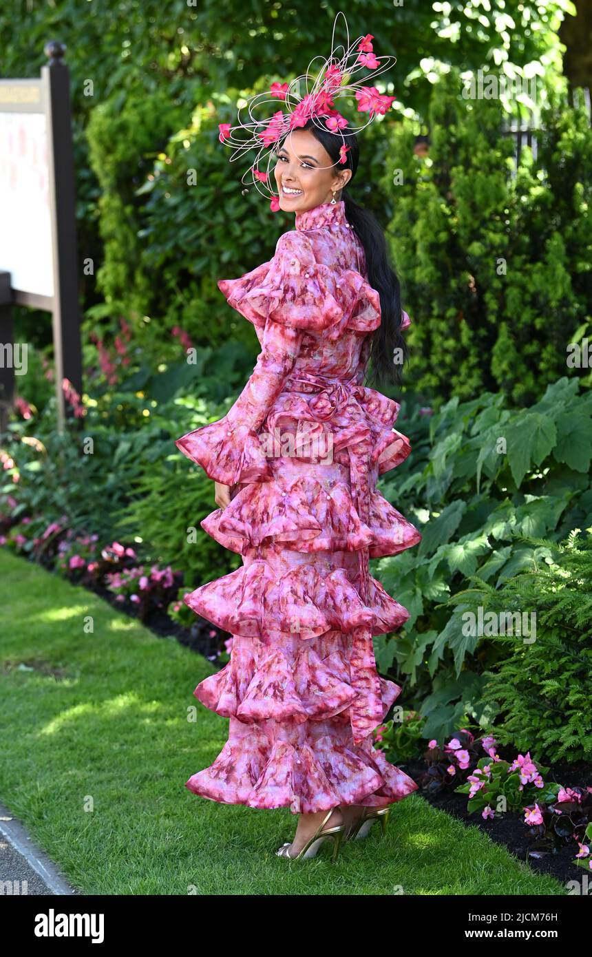 Maya Jama al Royal Ascot 2022. Credito: Doug Peters/EMPICS Foto Stock