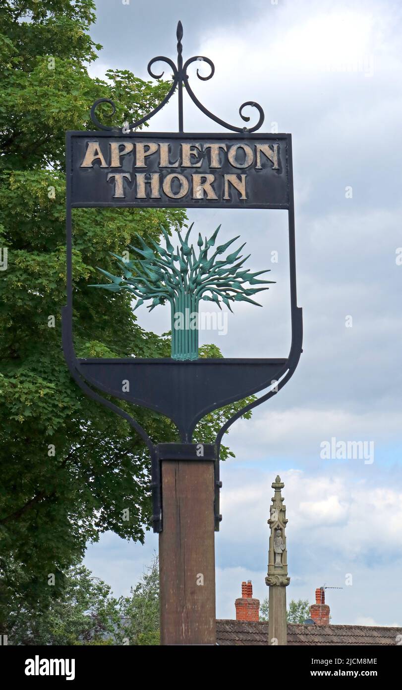 Village Sign, Appleton Thorn, Warrington, Cheshire, Inghilterra, REGNO UNITO, WA4 4QU Foto Stock