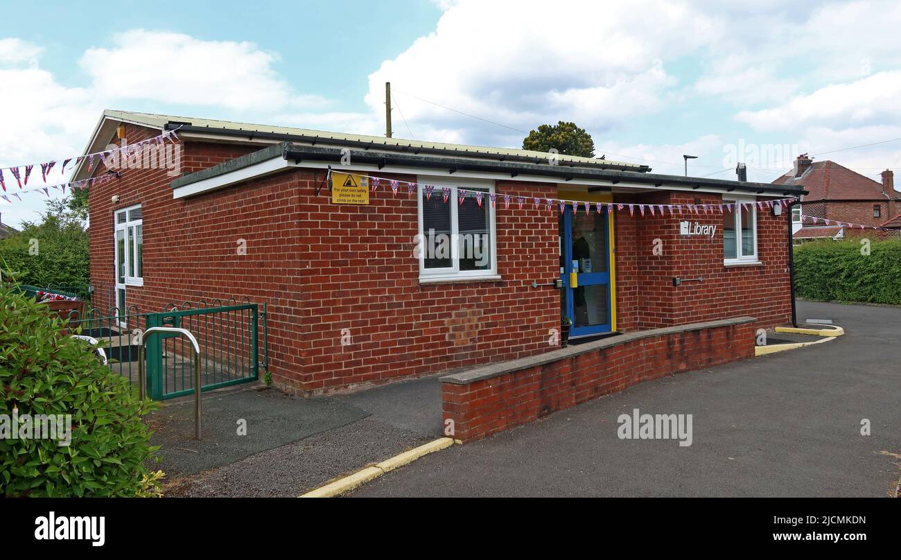 Grappenhall Community Library, Victoria Ave, Grappenhall Village, South Warrington, Cheshire, INGHILTERRA, REGNO UNITO, WA4 2PF Foto Stock