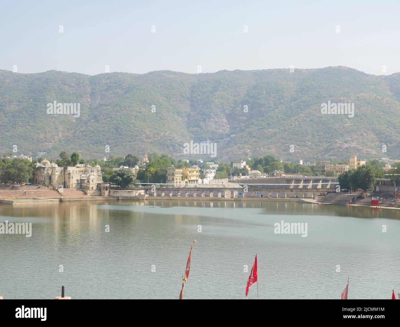 Pushkar lago o pushkar jhil, un luogo di pellegrinaggio indù paesaggio vista aerea dalla montagna Foto Stock