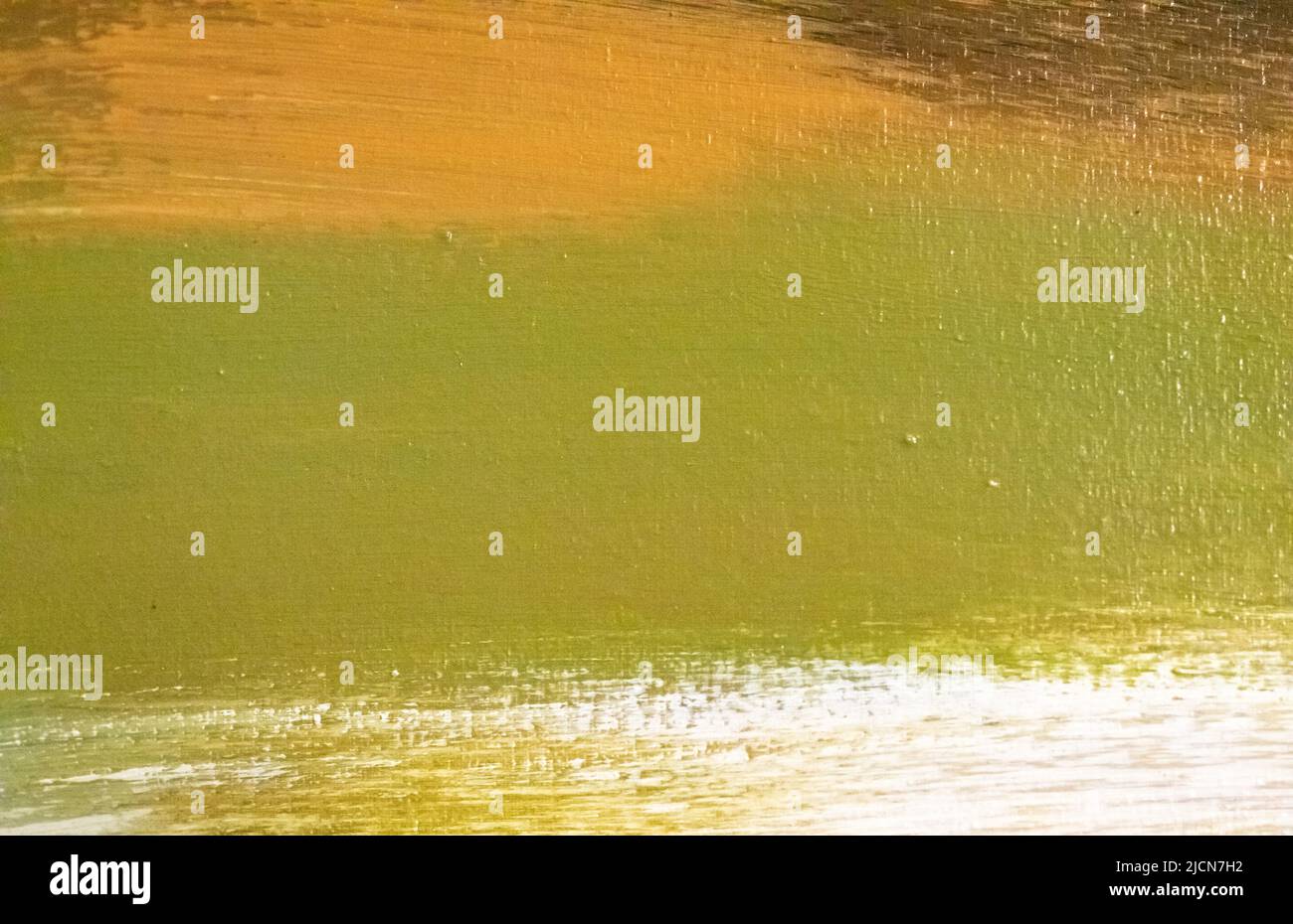 Dettaglio dell'arte sfondo dipinto ad olio astratto marrone, verde e bianco. Trama di vernice ad olio. Sfondo artistico astratto. Pittura ad olio su tela. Frammento di Foto Stock