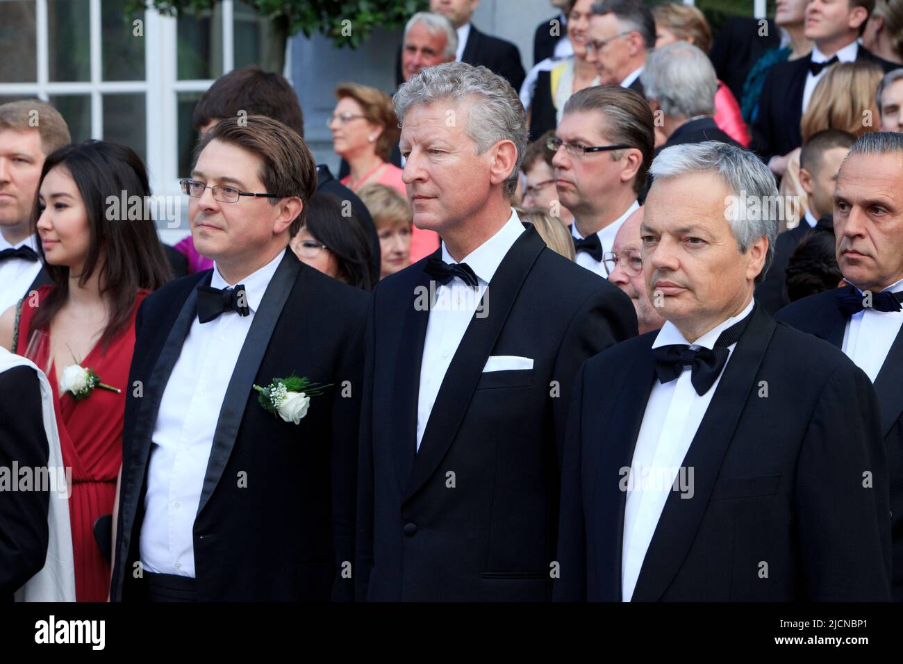 L'ambasciatore britannico Jonathan Brenton e i ministri belgi Pieter De CREM e Didier Reynders alla palla della Duchessa di Richmond a Bruxelles, Belgio Foto Stock