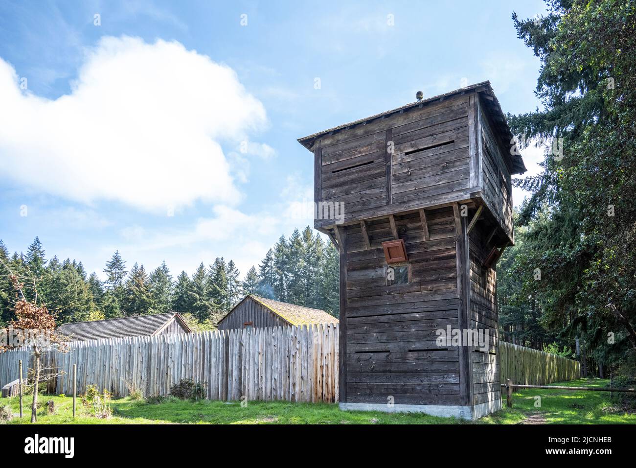 Fuori dal Fort Nisqually Living History Museum di Tacoma, Washington Foto Stock