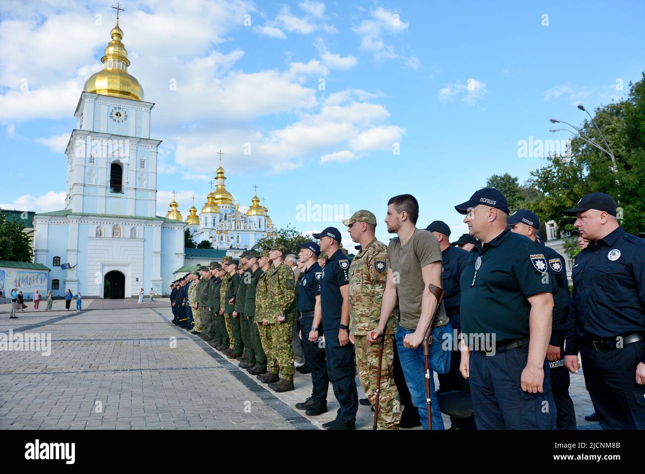 Kiev, Ucraina. 14th giugno 2022. Rappresentanti di varie strutture del Ministero degli Affari interni dell'Ucraina durante la presentazione dei premi da parte del Ministro Denys Monastyrsky. I soccorritori, la polizia e le guardie di frontiera hanno dimostrato un'impresa speciale nel contrastare l'aggressione russa nella guerra contro l'Ucraina, alcuni dei quali sono stati feriti in linea di servizio. (Foto di Aleksandr Gusev/SOPA Images/Sipa USA) Credit: Sipa USA/Alamy Live News Foto Stock