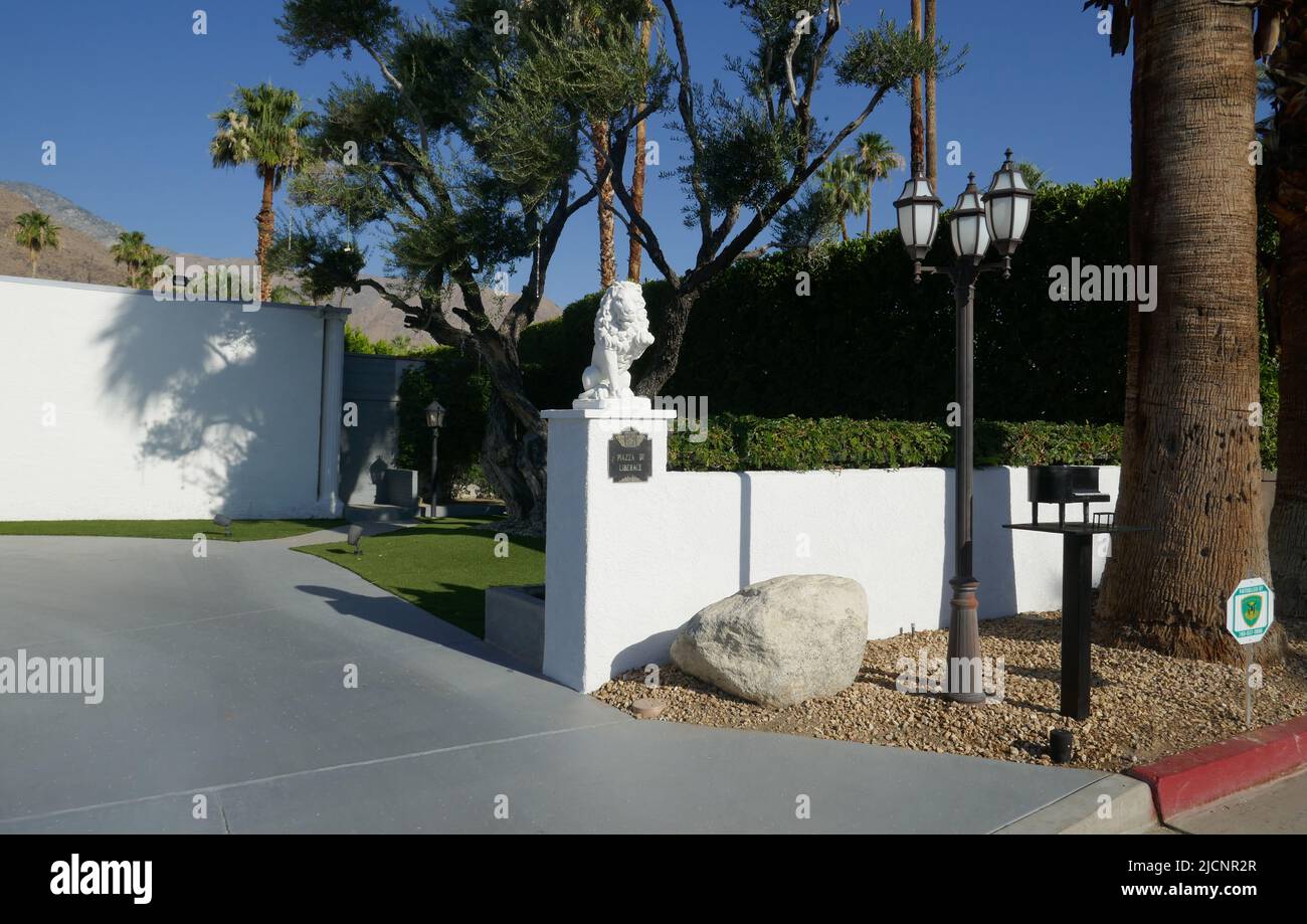 Palm Springs, California, USA 11th Giugno 2022 una visione generale dell'atmosfera dell'ex casa/casa di Entertainer Liberace Piazza di Liberace al 1441 N. Kaweah Road il 11 Giugno 2022 a Palm Springs, California, USA. Foto di Barry King/Alamy Stock Foto Foto Stock