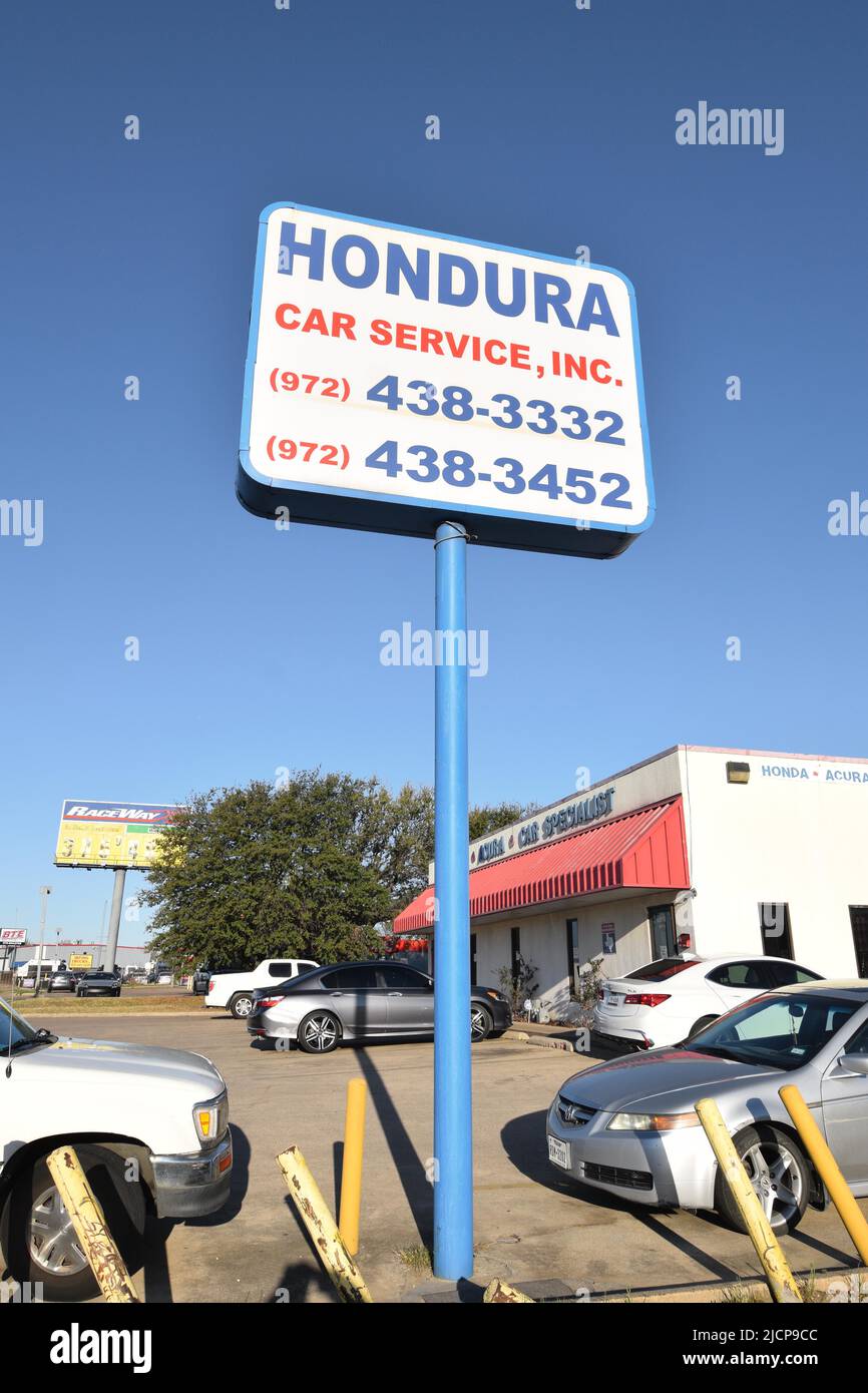 Esterno di Hondura Car Service, negozio di riparazione di auto straniere, a Irving, Texas Foto Stock