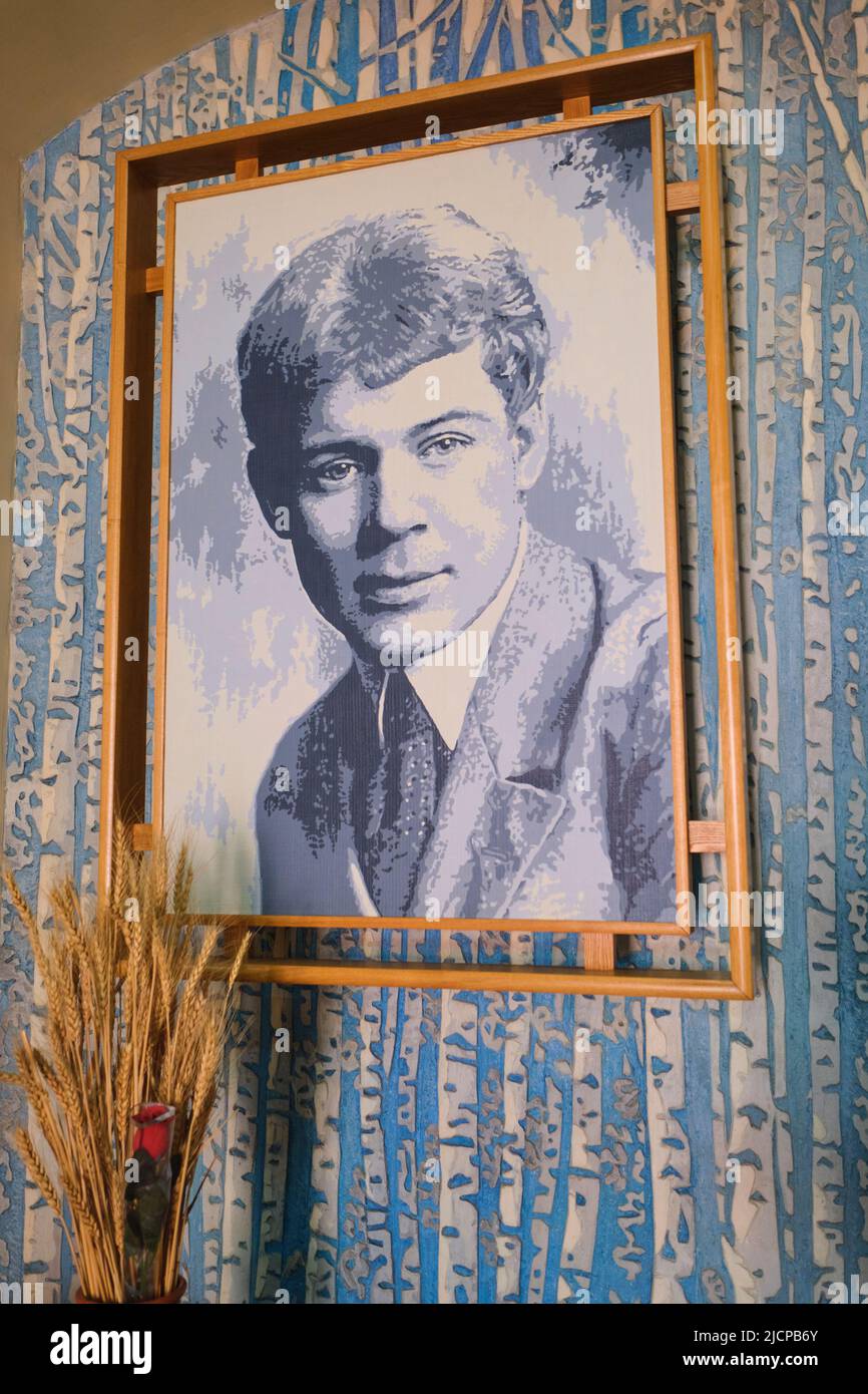 Un ritratto del poeta. In un appartamento ricreato casa del poeta uzbeco Alexander Shiryaevets, un amico di Sergei Yesenin, che ha visitato. A Tashkent, U. Foto Stock