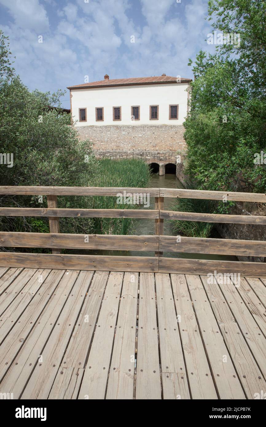 Edificio Fabrica de la Luz, ex centrale di alimentazione che ospita il Centro visitatori El Berrocal, Merida, Spagna Foto Stock