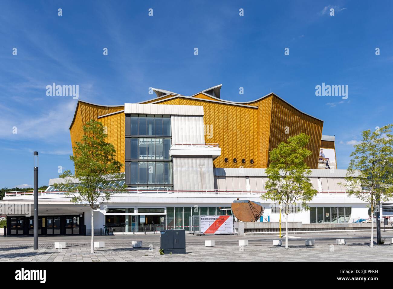 Sala concerti della Filarmonica di Berlino, progettata dall'architetto Hans Scharoun, sede dell'orchestra filarmonica di Berlino a Berlino, in Germania Foto Stock