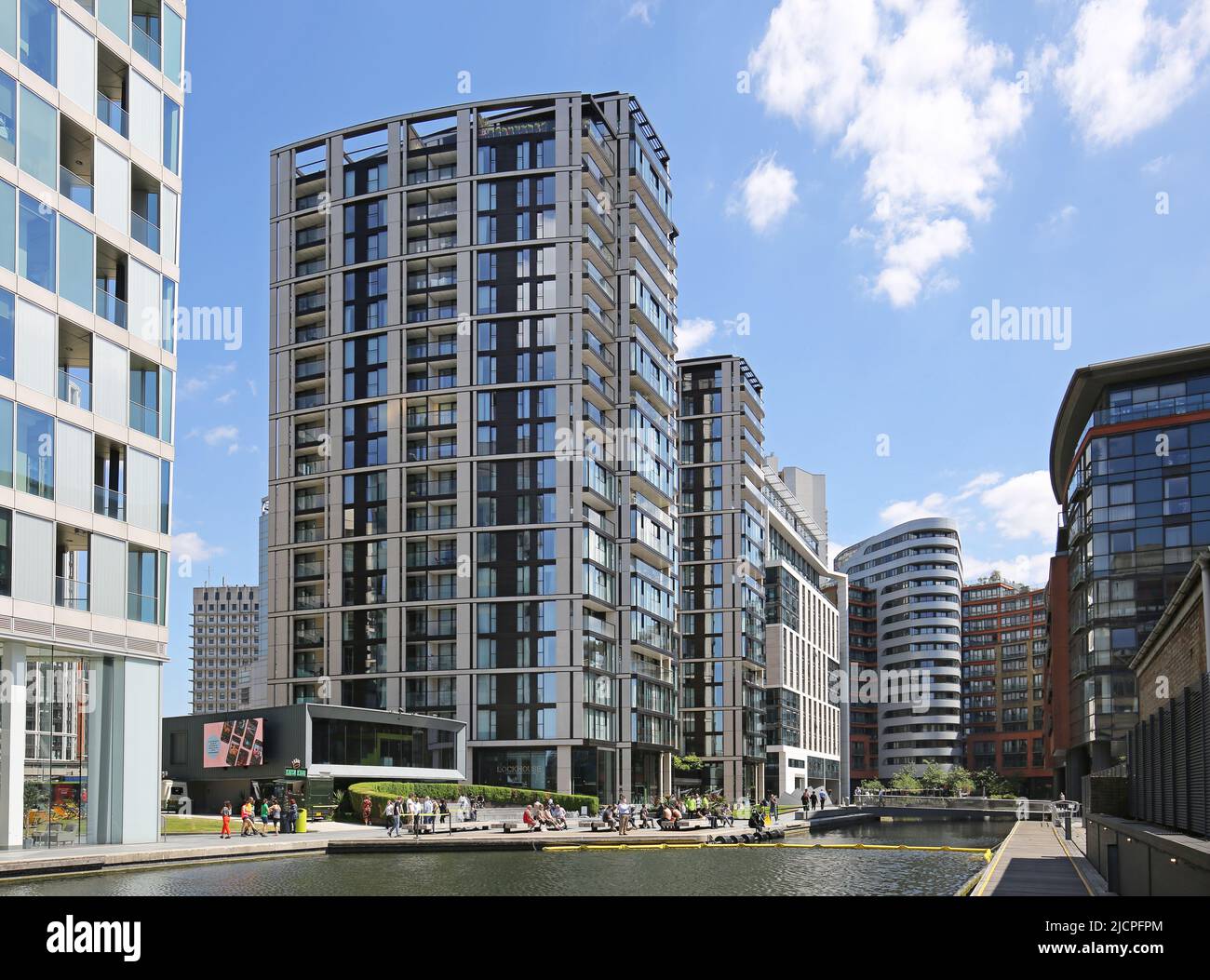 Il nuovo sviluppo di Merchant Square sul Canal Basin Grand Union, Paddington, Londra, Regno Unito Foto Stock