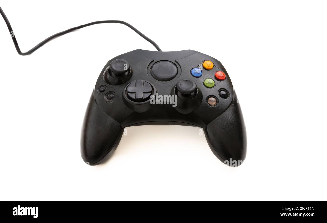 Controller di gioco isolato su sfondo bianco. Controllo console di gioco a soffitto, colore nero Foto Stock