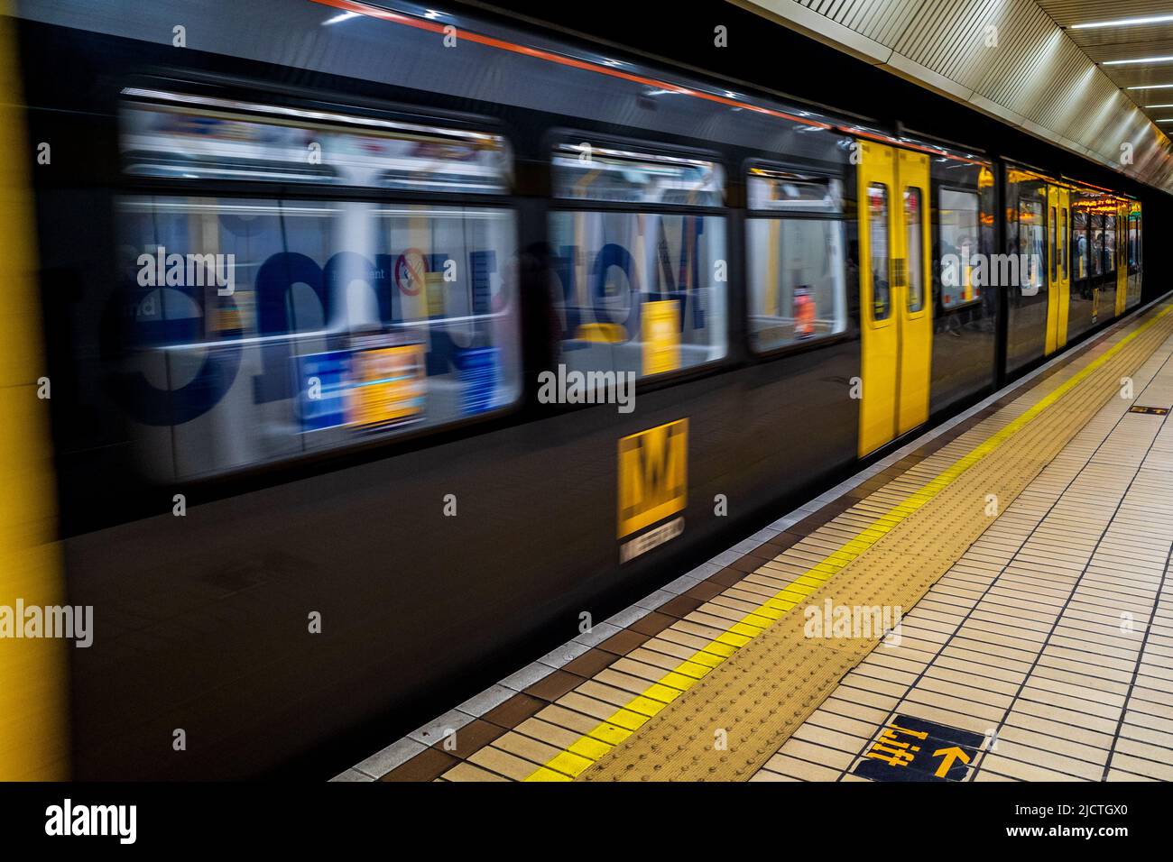 Tyne and Wear Metro Train - Newcastle Metro Train, Newcastle upon Tyne, Regno Unito. Metropolitana Tyneside. Foto Stock